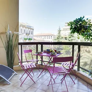  Apartment Grand H -f2, Face Vieux- Nice, Terrasse, Ascenseur, Climatisation, Terrace - City Center France