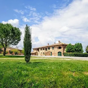  Farm stay Agriturismo Casa Rossa Italy